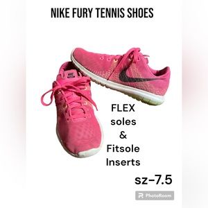 NIKE FURY Tennis Shoes Flex Soles Fitsole